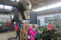 u6-075